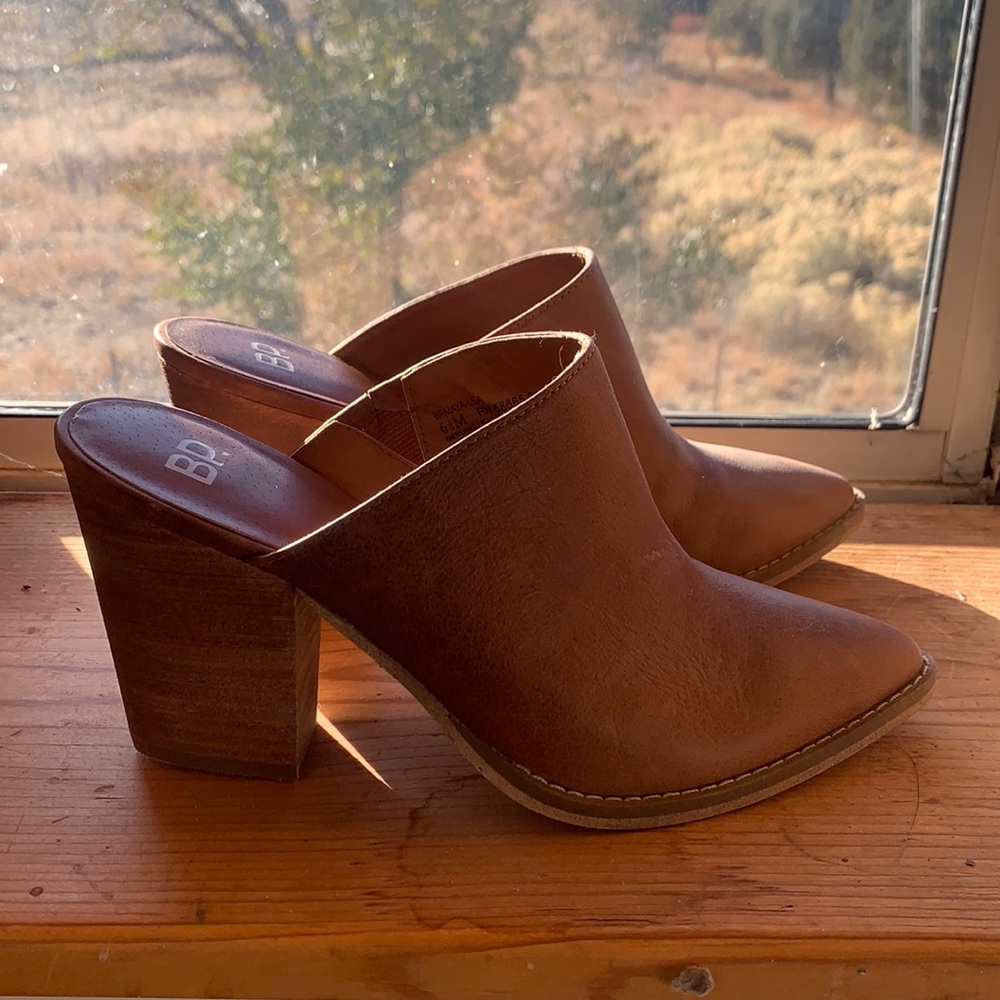 Lightly used heeled mules 6 1/2